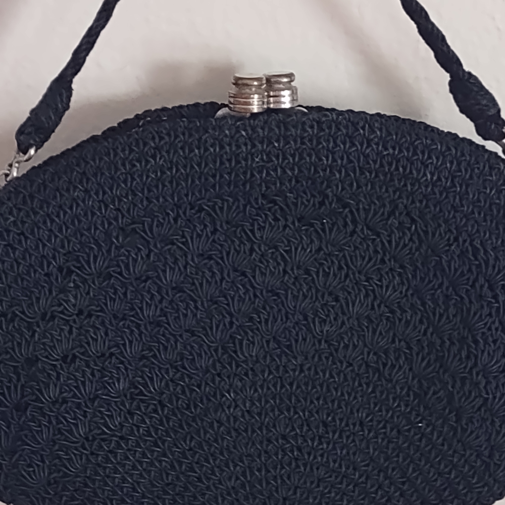 Vintage 1940s Black Shell Crochet Handbag Kiss Closure.